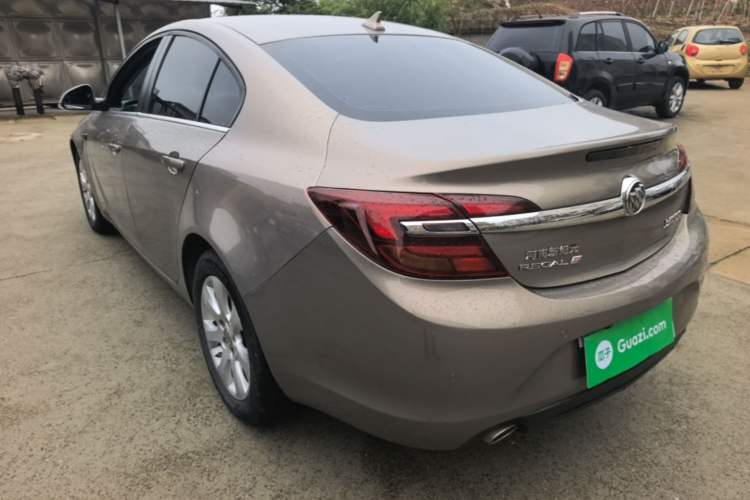 Used Buick Regal 2015 1.6T Leading Technology Model Rear Left 45 Deg
