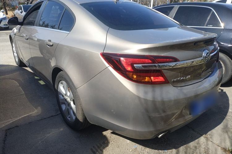 Used Buick Regal 2015 1.6T Fashion Tech Model Rear Left 45 Deg