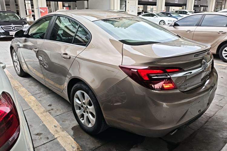 Used Buick Regal 2015 2.0L Leading Fashion Edition Rear Left 45 Deg