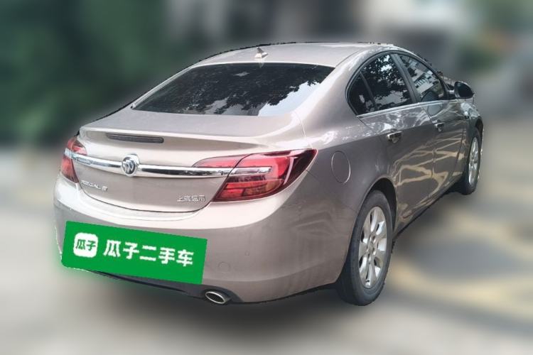 Used Buick Regal 2015 1.6T Fashion Tech Model Rear Right 45 Deg