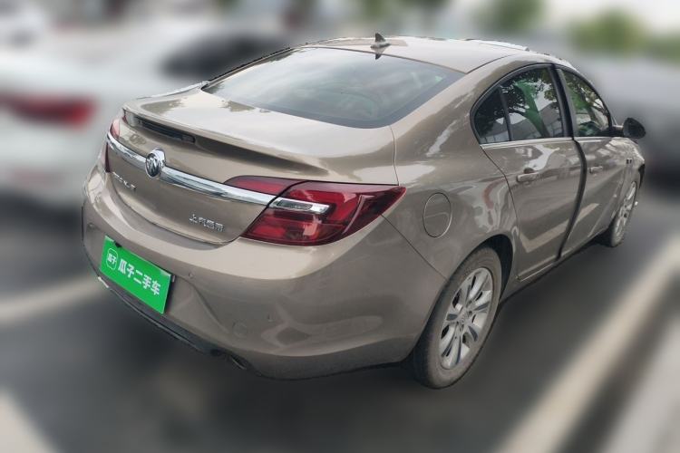 Used Buick Regal 2015 1.6T Leading Technology Model Rear Right 45 Deg