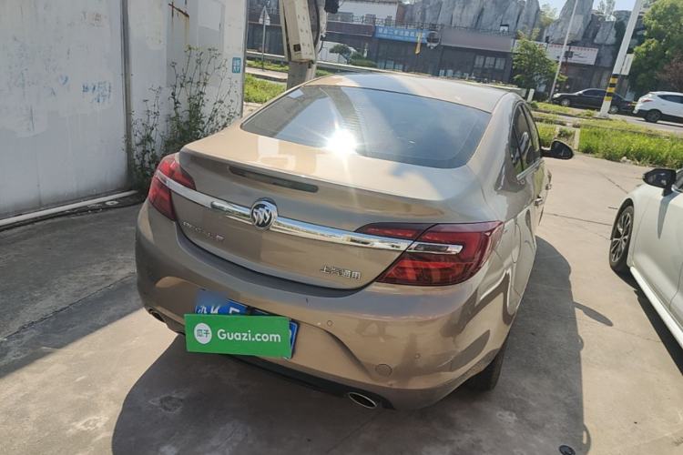 Used Buick Regal 2015 1.6T Leading Technology Model Rear Right 45 Deg