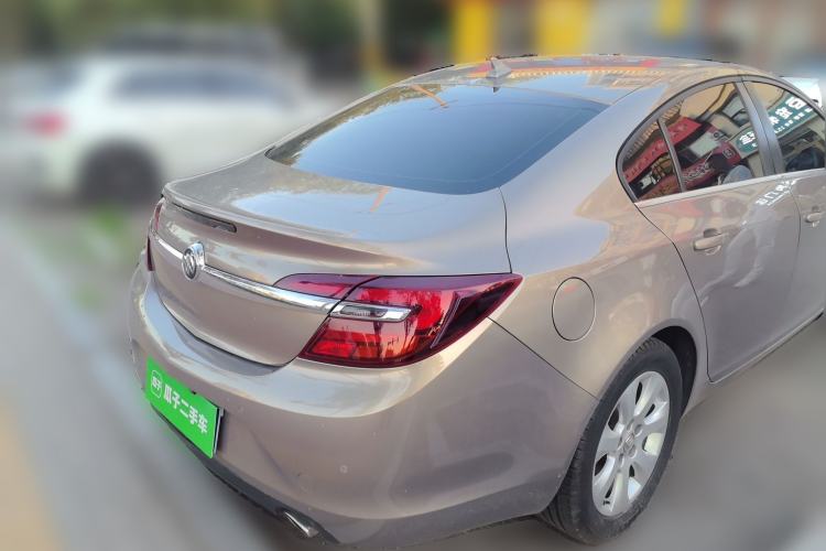 Used Buick Regal 2015 2.0L Leading Fashion Edition Rear Right 45 Deg