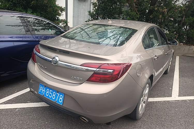 Used Buick Regal 2015 1.6T Elite Tech Model Rear Right 45 Deg