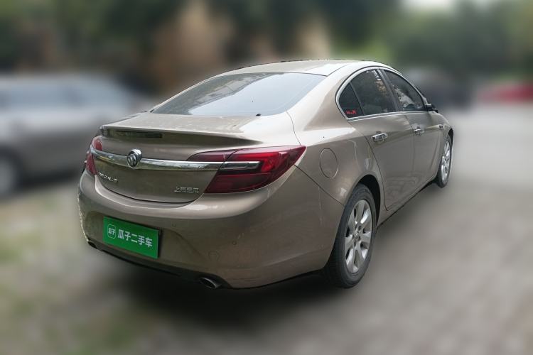 Used Buick Regal 2015 1.6T Leading Technology Model Rear Right 45 Deg