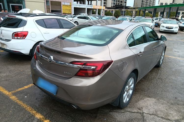 Used Buick Regal 2015 2.0L Leading Fashion Edition Rear Right 45 Deg