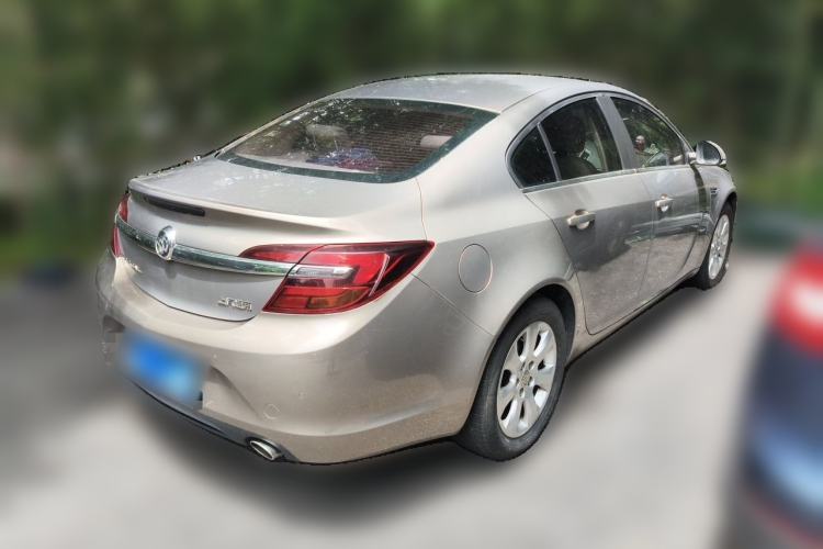 Used Buick Regal 2015 2.0L Leading Fashion Edition Rear Right 45 Deg