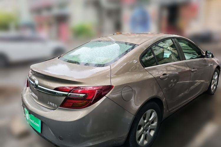 Used Buick Regal 2015 2.0L Leading Fashion Edition Rear Right 45 Deg