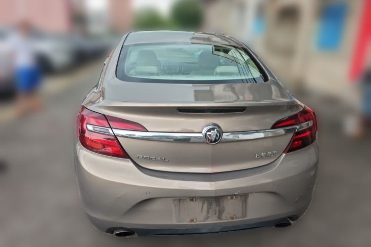 Used Buick Regal 2015 2.0L Leading Fashion Edition Rear