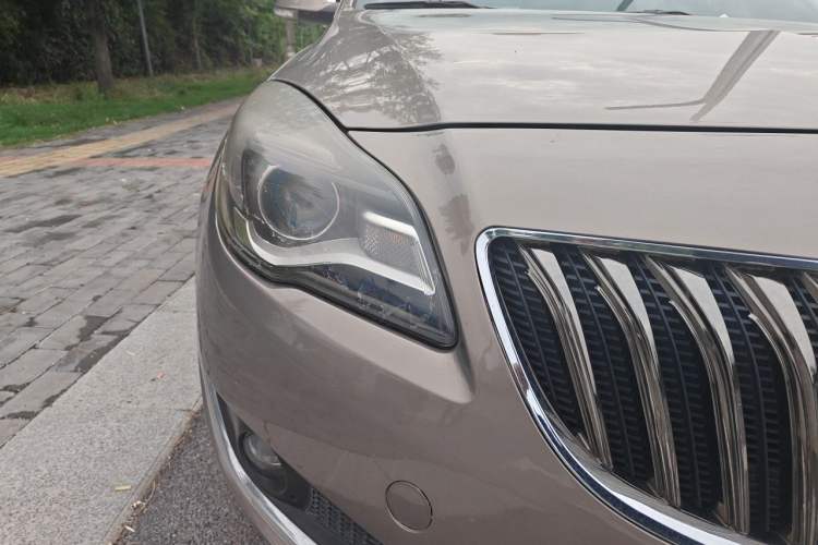 Used Buick Regal 2015 2.0L Leading Fashion Edition Right Front Headlight