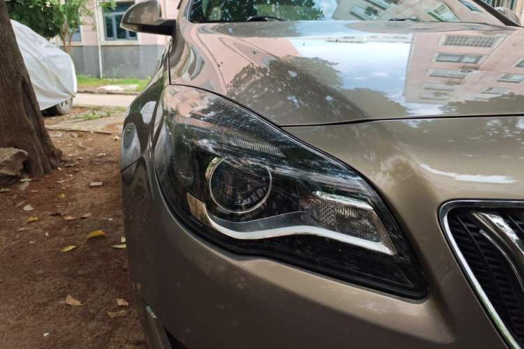 Used Buick Regal 2015 2.0L Leading Fashion Edition Right Front Headlight