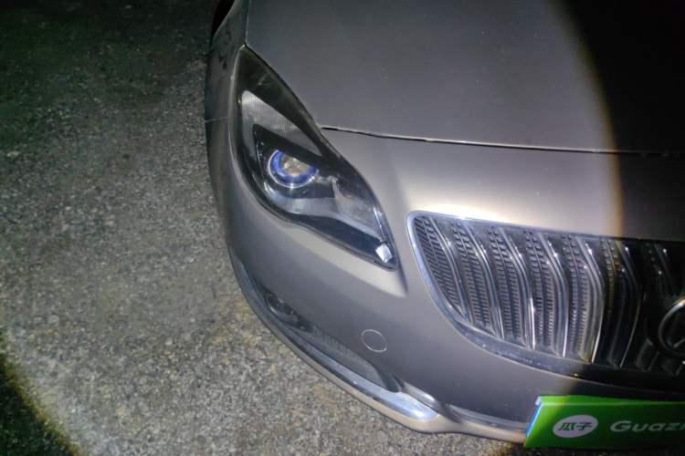 Used Buick Regal 2015 1.6T Elite Tech Model Right Front Headlight