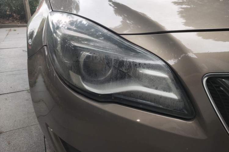 Used Buick Regal 2015 2.0L Leading Fashion Edition Right Front Headlight