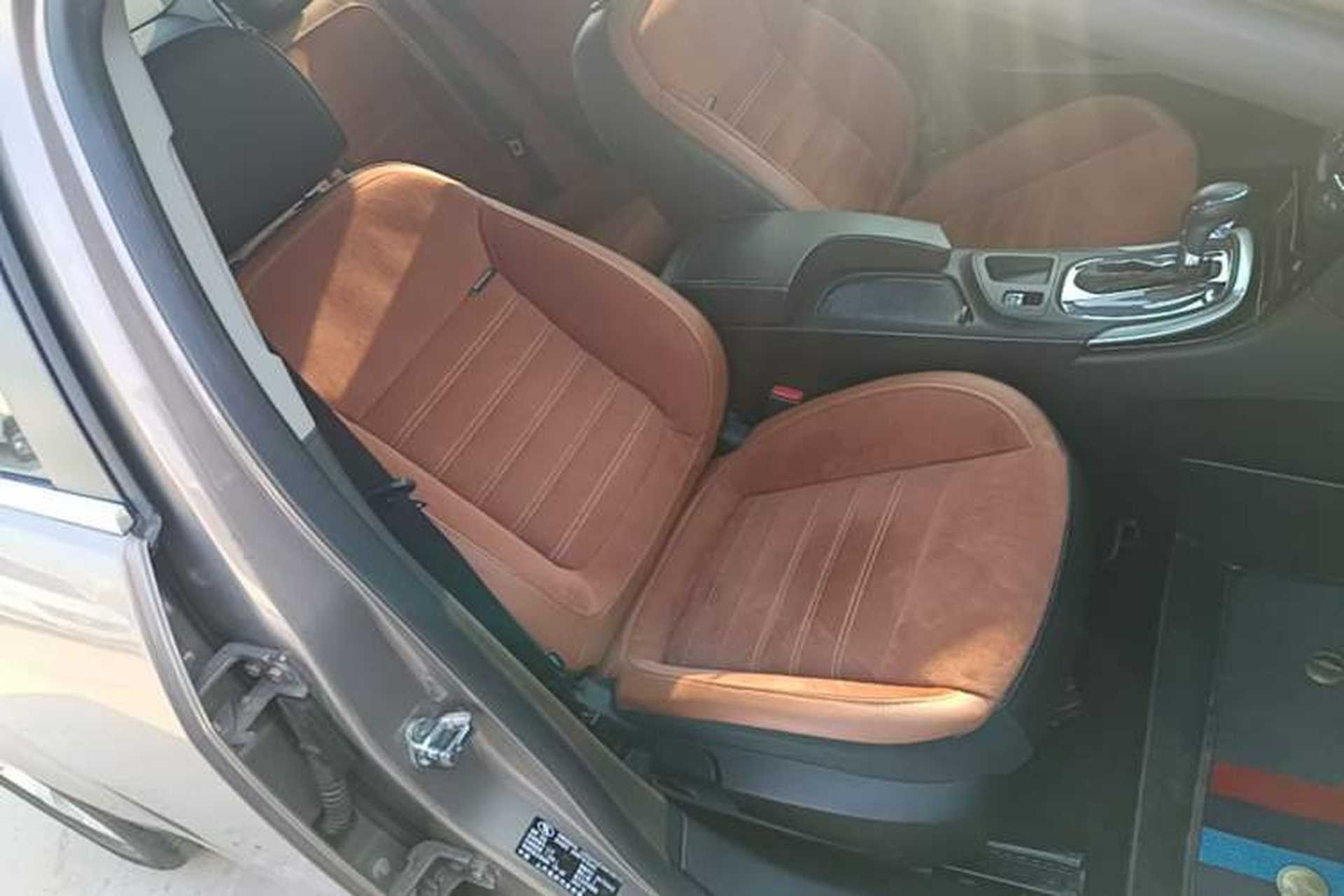 Used Buick Regal 2015 1.6T Elite Tech Model Right Front Seat