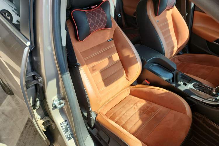 Used Buick Regal 2015 1.6T Elite Tech Model Right Front Seat