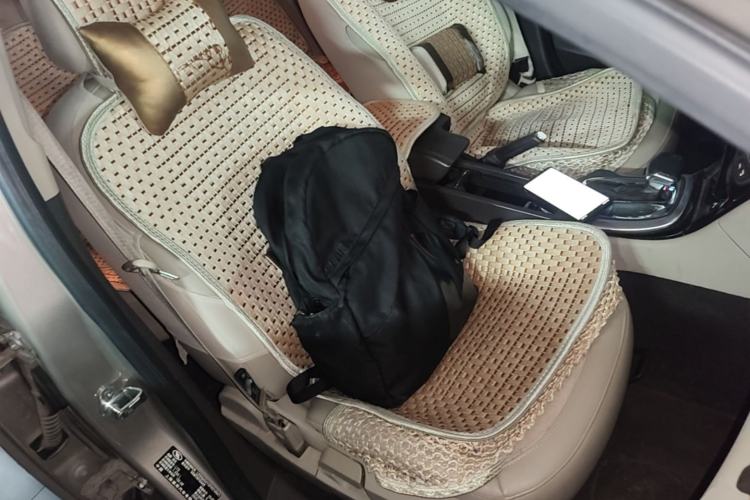 Used Buick Regal 2015 2.0L Leading Fashion Edition Right Front Seat