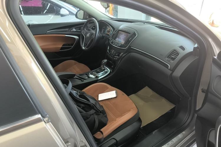 Used Buick Regal 2015 1.6T Elite Tech Model Right Front Seat