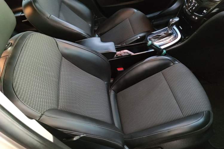 Used Buick Regal 2015 1.6T Leading Technology Model Right Front Seat