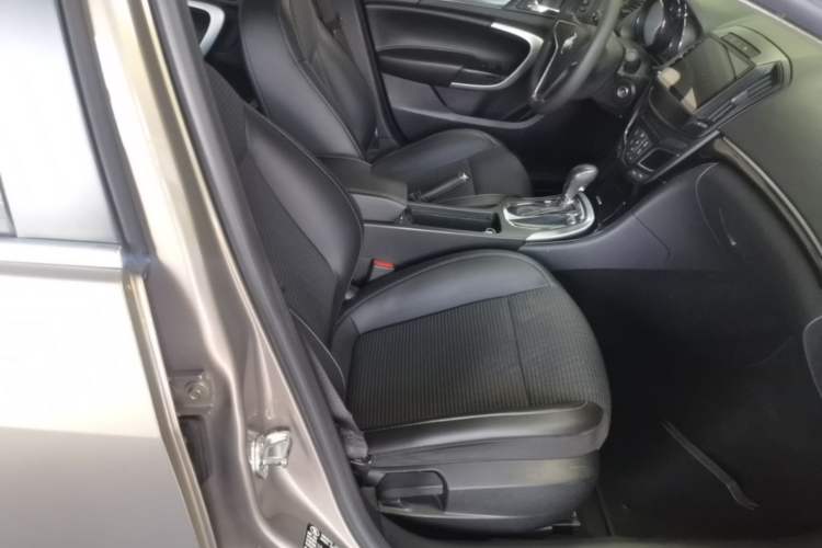 Used Buick Regal 2015 1.6T Leading Technology Model Right Front Seat