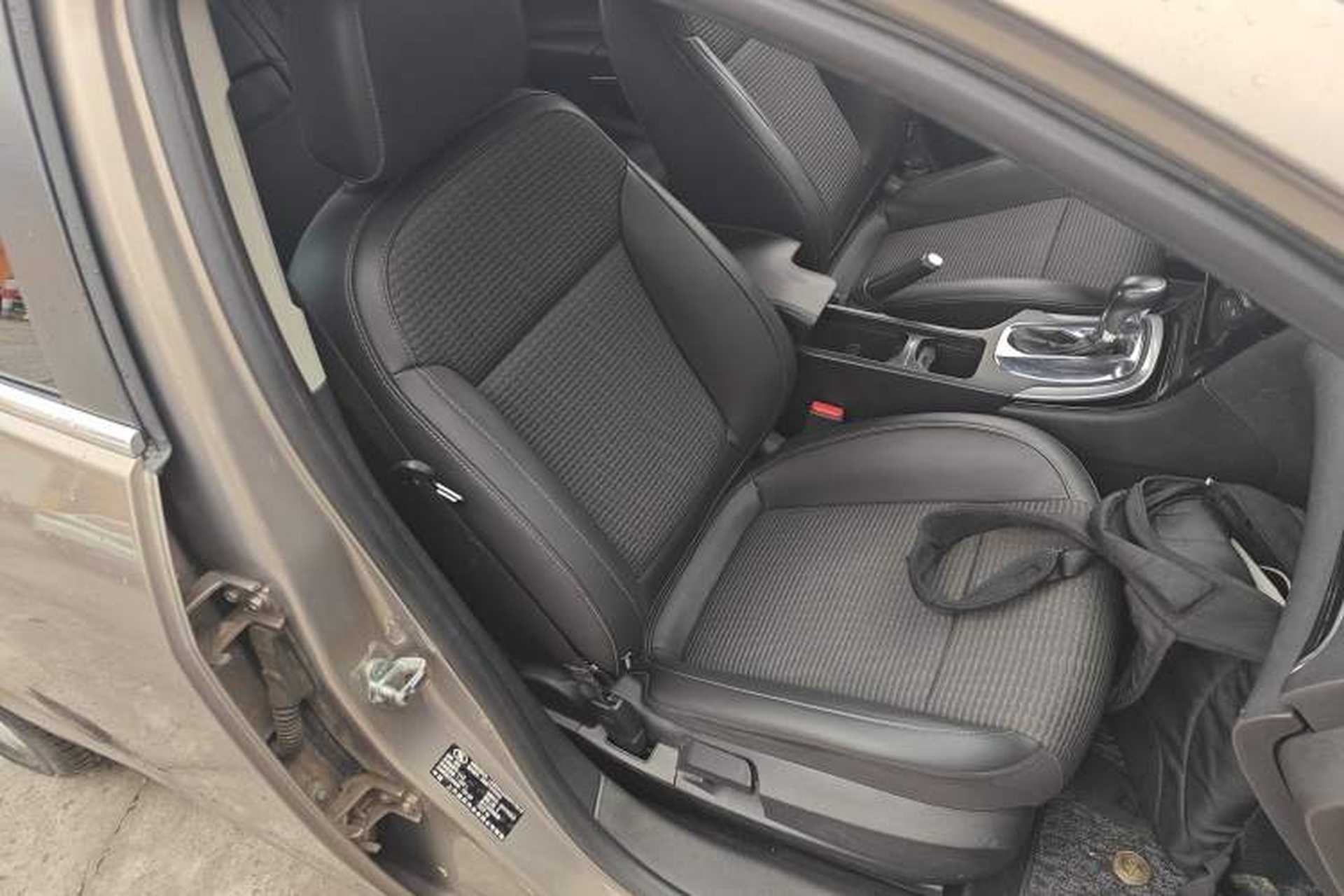 Used Buick Regal 2015 1.6T Leading Technology Model Right Front Seat