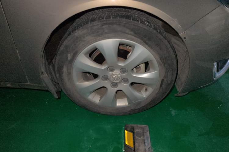 Used Buick Regal 2015 2.0L Leading Fashion Edition Right Front Wheel Hub