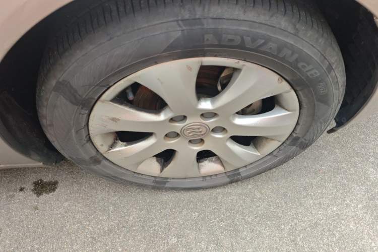 Used Buick Regal 2015 2.0L Leading Fashion Edition Right Front Wheel Hub