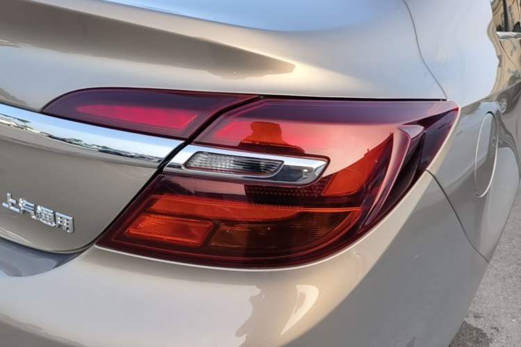 Used Buick Regal 2015 1.6T Elite Tech Model Right Rear Taillight