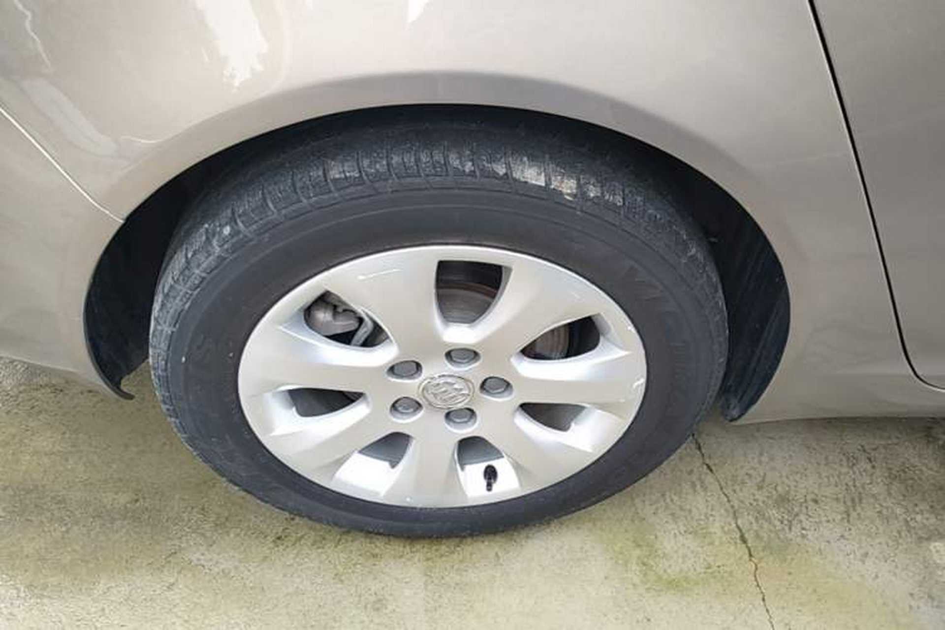 Used Buick Regal 2015 1.6T Leading Technology Model Right Rear Wheel Hub