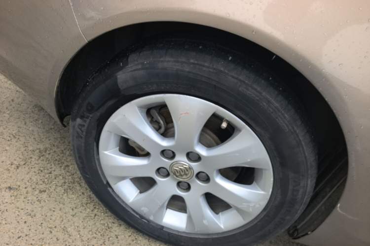 Used Buick Regal 2015 1.6T Leading Technology Model Right Rear Wheel Hub