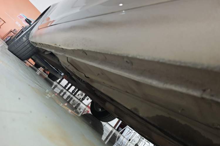 Used Buick Regal 2015 1.6T Leading Technology Model Right Side Sill