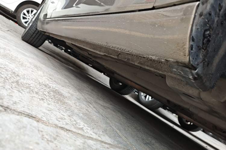 Used Buick Regal 2015 2.0L Leading Fashion Edition Right Side Sill