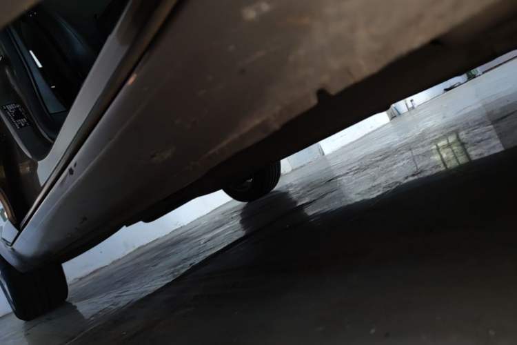 Used Buick Regal 2015 1.6T Leading Technology Model Right Side Sill