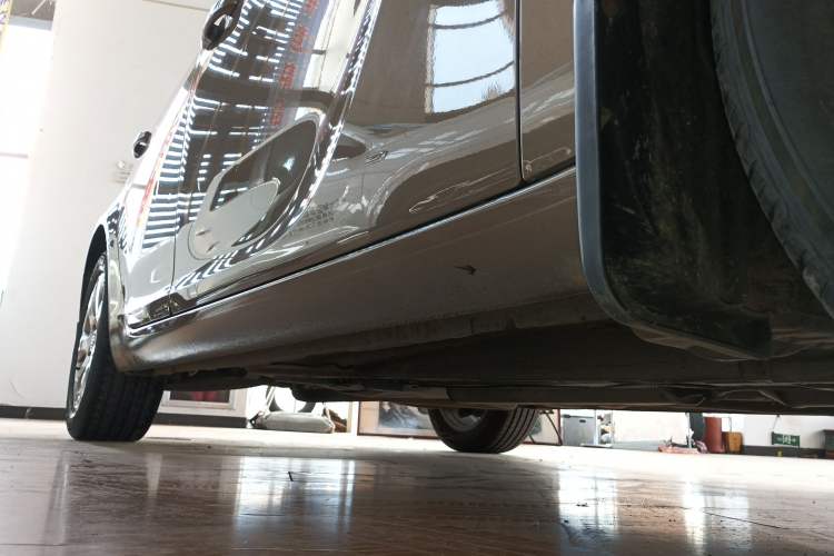 Used Buick Regal 2015 1.6T Leading Technology Model Right Side Sill