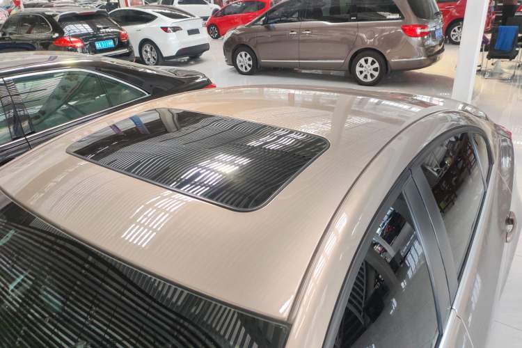 Used Buick Regal 2015 1.6T Leading Technology Model Roof
