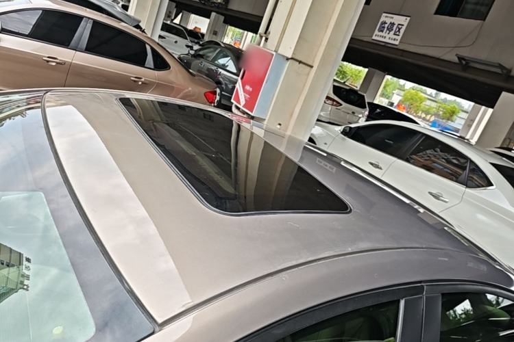 Used Buick Regal 2015 2.0L Leading Fashion Edition Roof