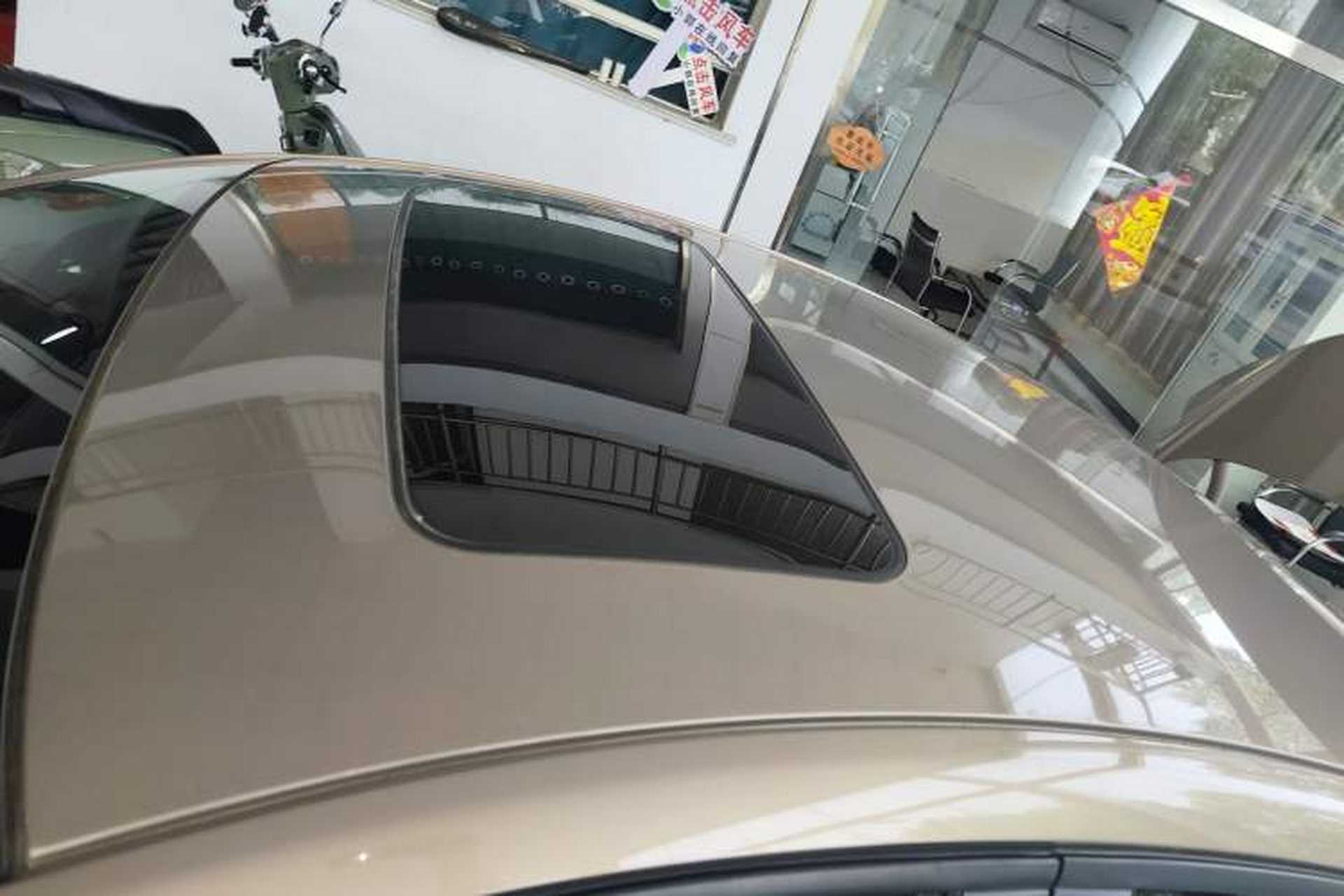 Used Buick Regal 2015 1.6T Leading Technology Model Roof