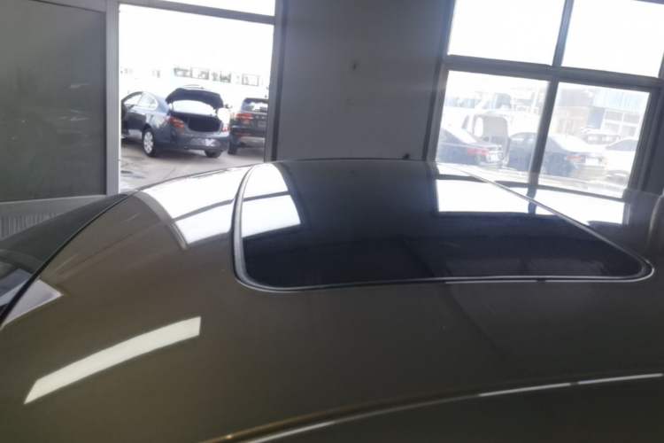 Used Buick Regal 2015 1.6T Leading Technology Model Roof