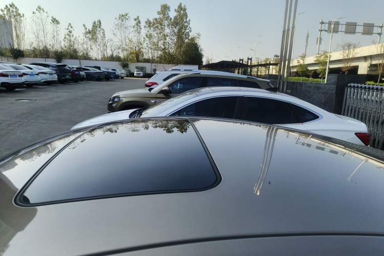Used Buick Regal 2015 1.6T Leading Technology Model Roof