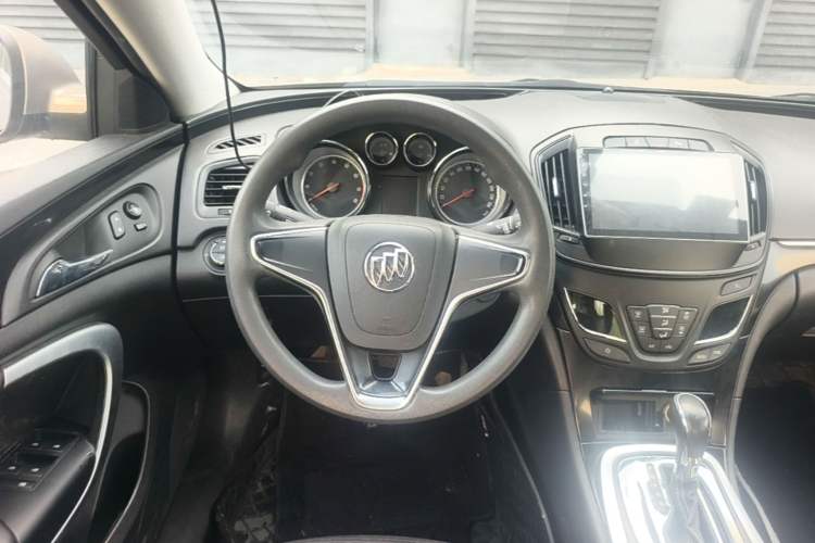 Used Buick Regal 2015 1.6T Leading Technology Model Steering Wheel
