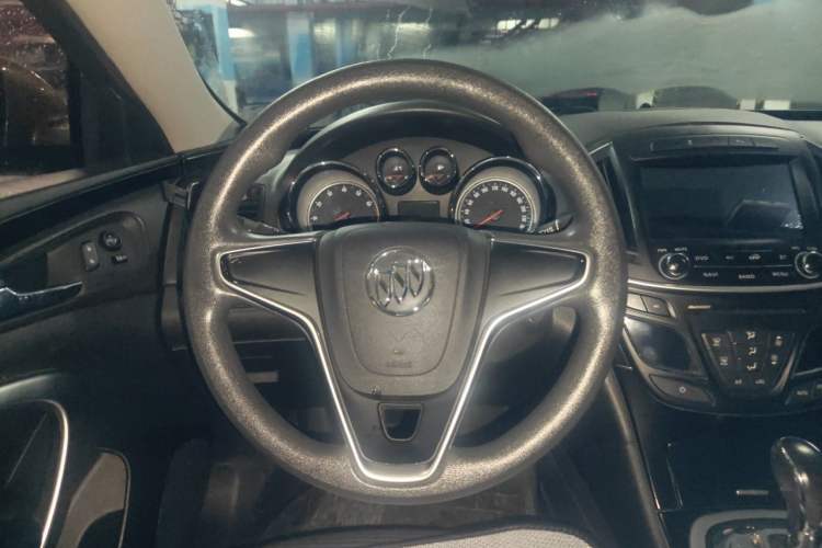 Used Buick Regal 2015 1.6T Leading Technology Model Steering Wheel
