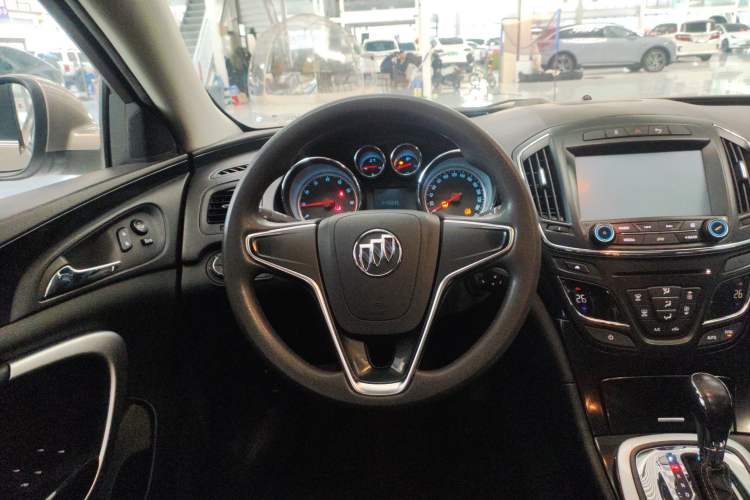 Used Buick Regal 2015 1.6T Leading Technology Model Steering Wheel