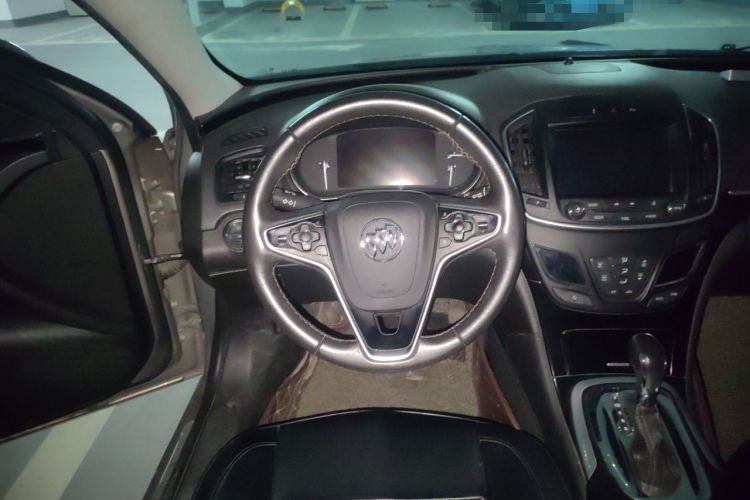 Used Buick Regal 2015 1.6T Elite Tech Model Steering Wheel