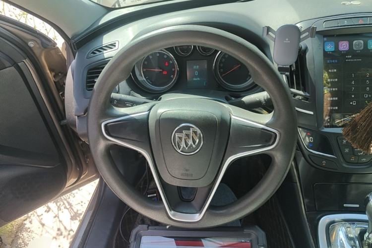Used Buick Regal 2015 1.6T Leading Technology Model Steering Wheel