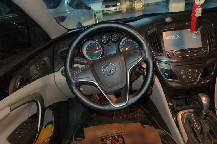 Used Buick Regal 2015 2.0L Leading Fashion Edition Steering Wheel