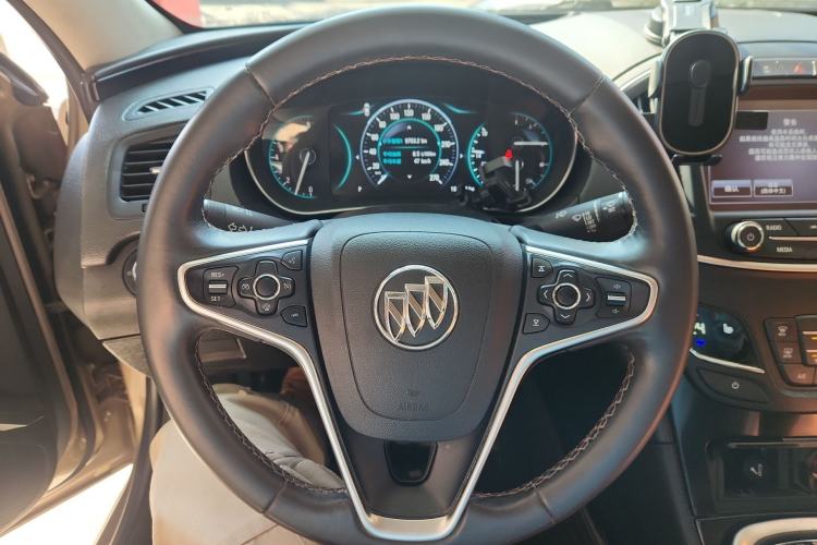 Used Buick Regal 2015 1.6T Elite Tech Model Steering Wheel