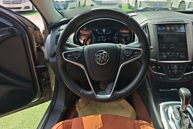 Used Buick Regal 2015 1.6T Elite Tech Model Steering Wheel