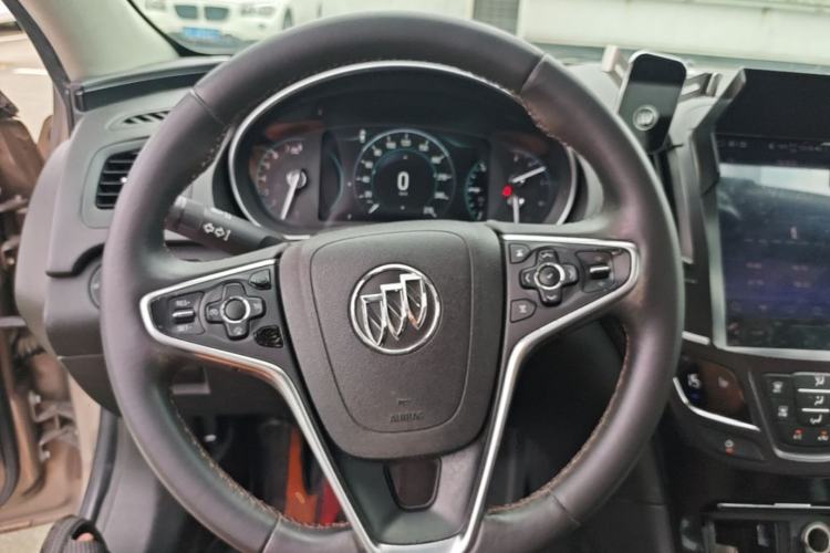 Used Buick Regal 2015 1.6T Elite Tech Model Steering Wheel