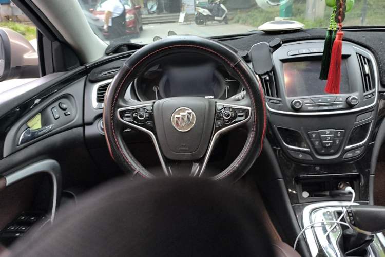 Used Buick Regal 2015 1.6T Leading Technology Model Steering Wheel