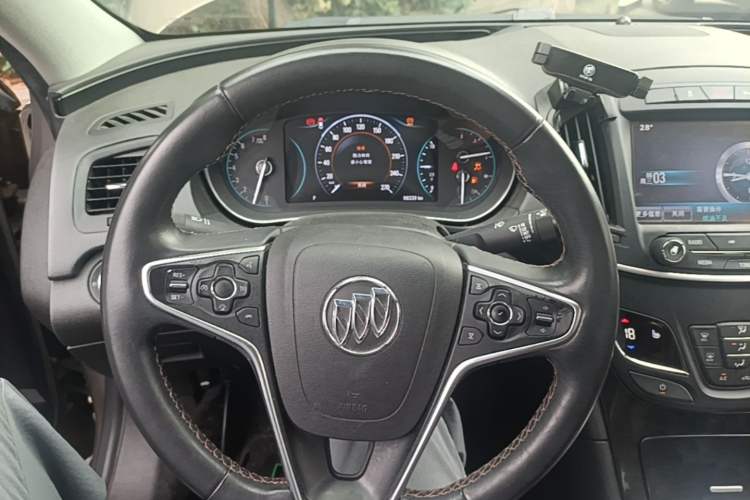 Used Buick Regal 2015 1.6T Elite Tech Model Steering Wheel