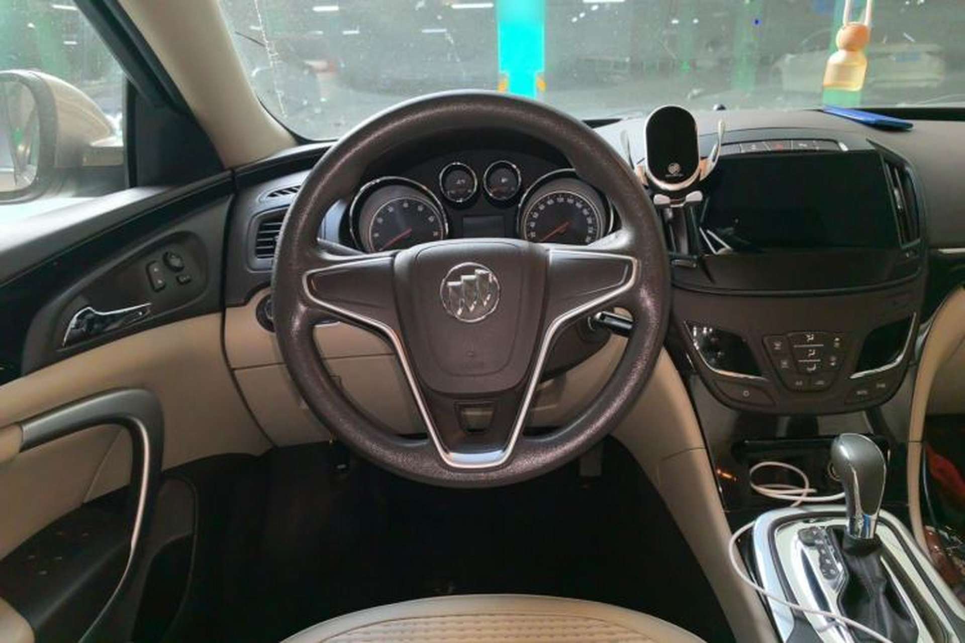 Used Buick Regal 2015 2.0L Leading Fashion Edition Steering Wheel